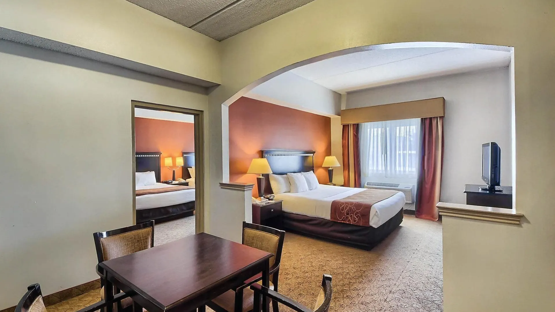 Comfort Beachside Hotel 3*