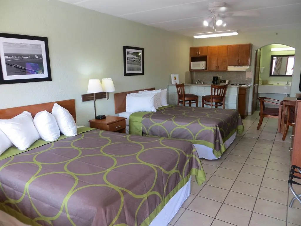 Super 8 By Wyndham