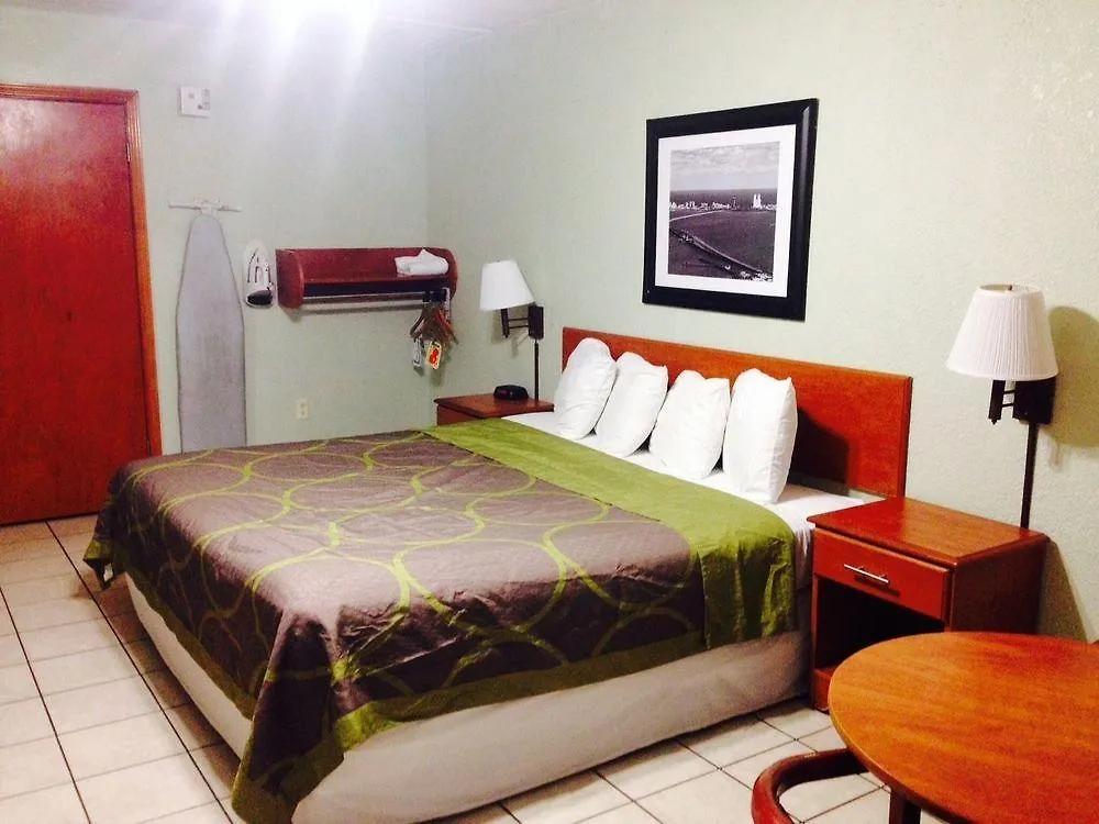 Otel Super 8 By Wyndham 2*