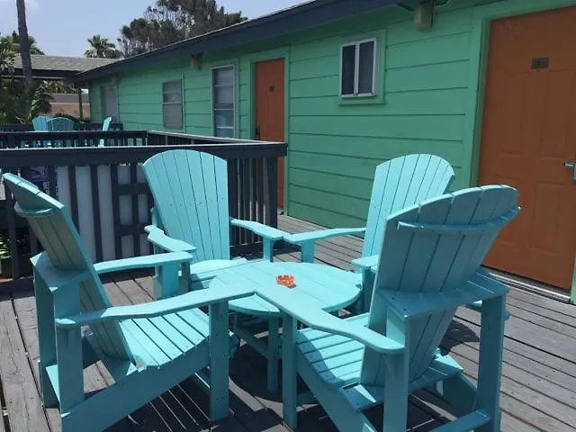 Upper Deck And Bar - Adults Only 南帕诸岛