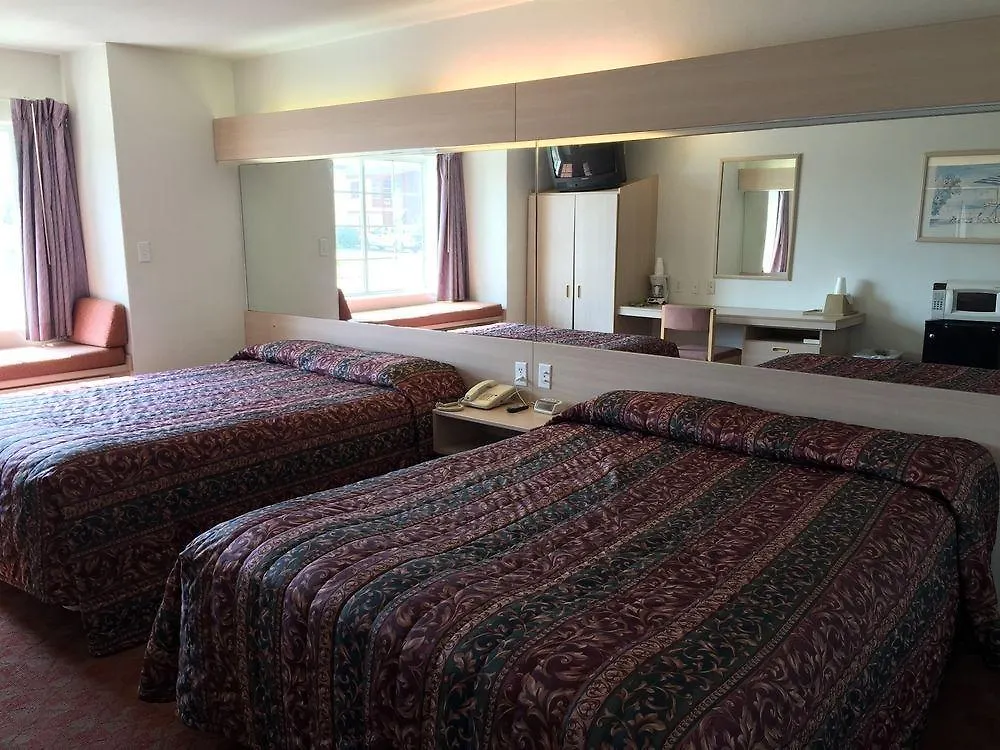 Western Beachside Hotel 3*