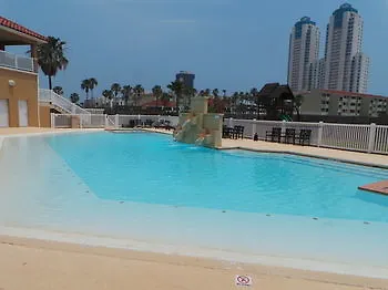 La Isla 3*