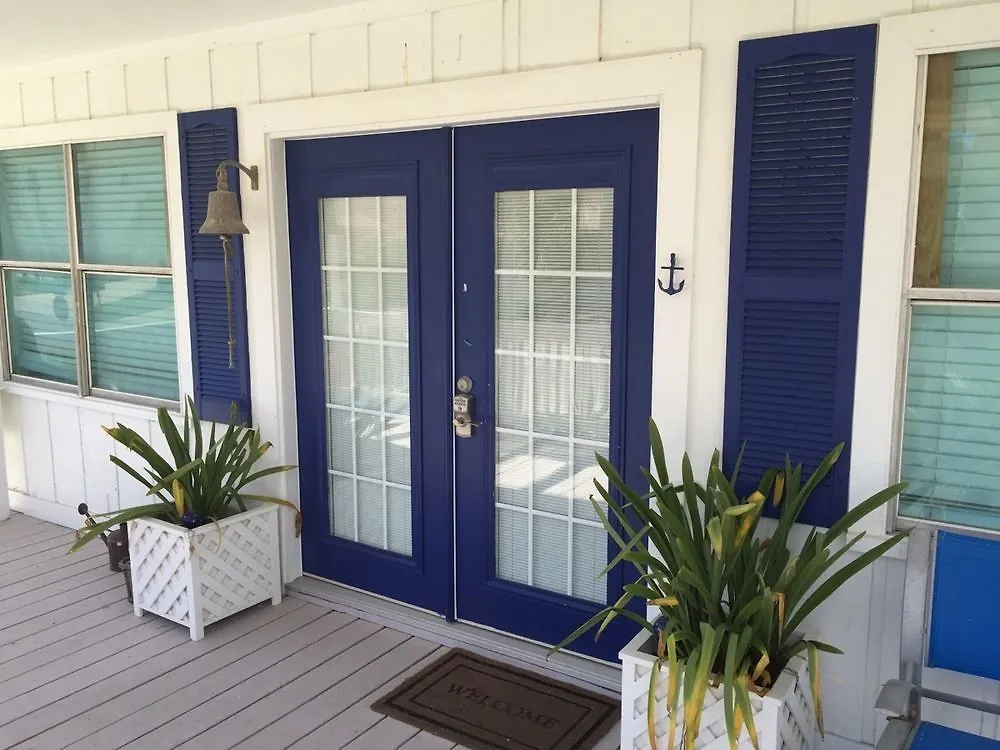 Apartment Gulf 4 Bedroom House By Fountain Vista *