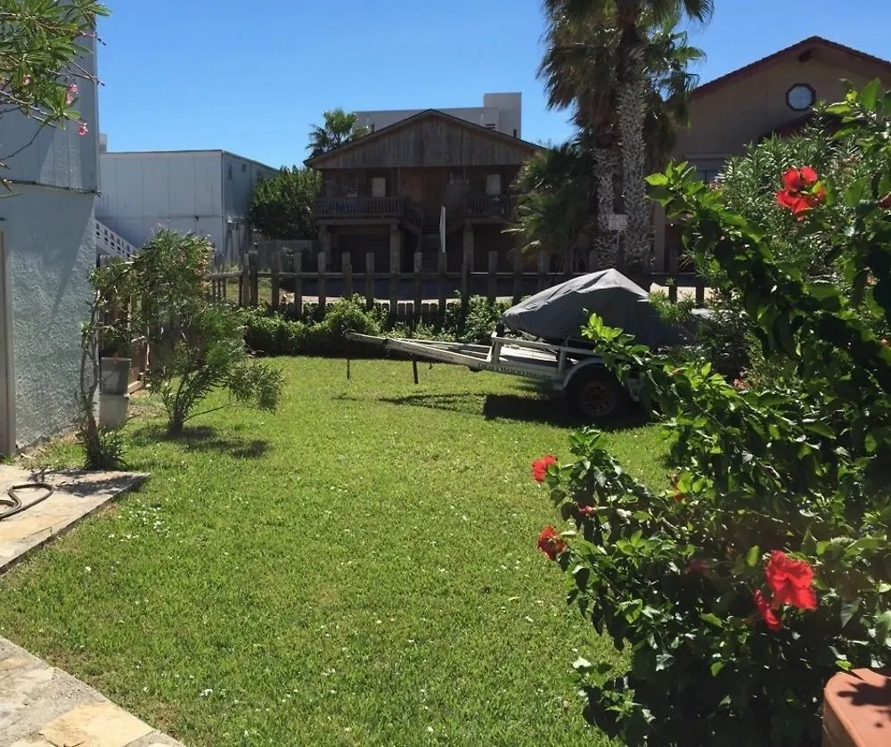 Gulf 4 Bedroom House By Fountain Vista Apartment *