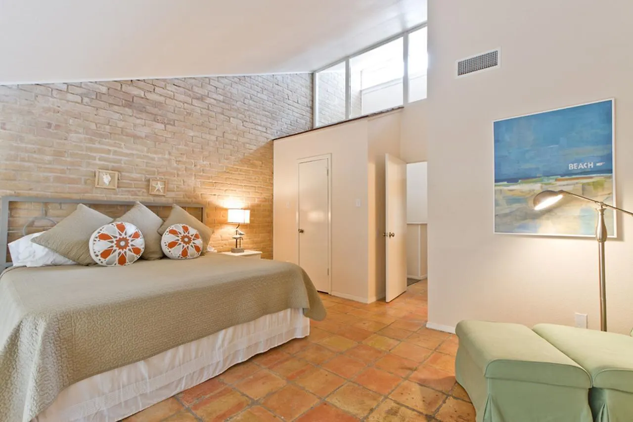 Ocean View 4*