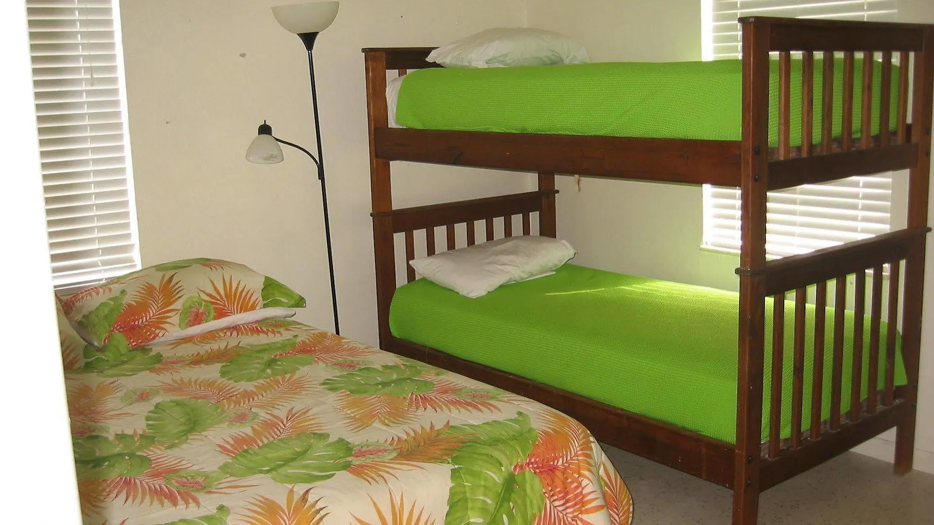 Front By Island Services 3* South Padre Island