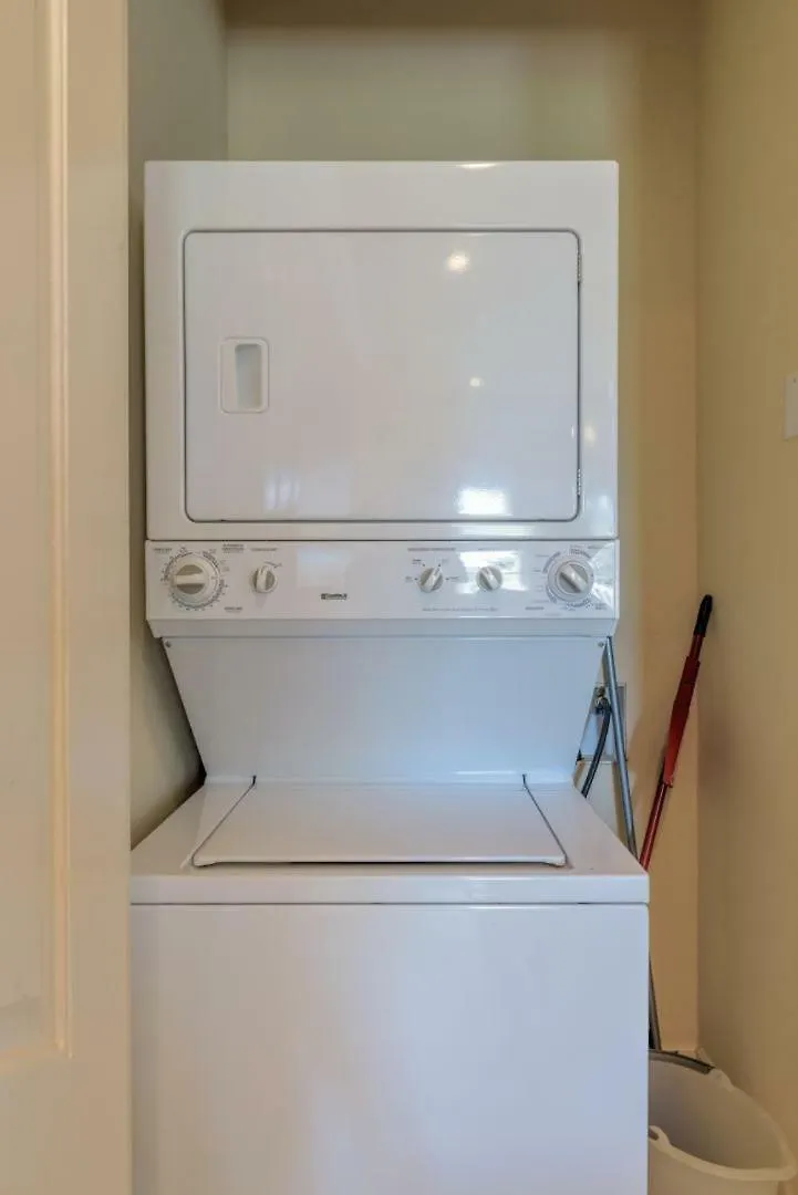 Lantana Apartment
