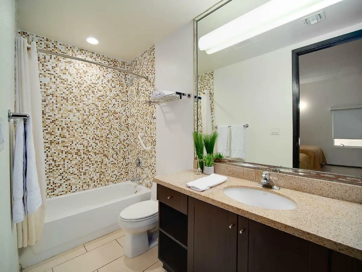 Luxurious 3 Bedrooms In Peninsula At The Beach Apartment South Padre Island
