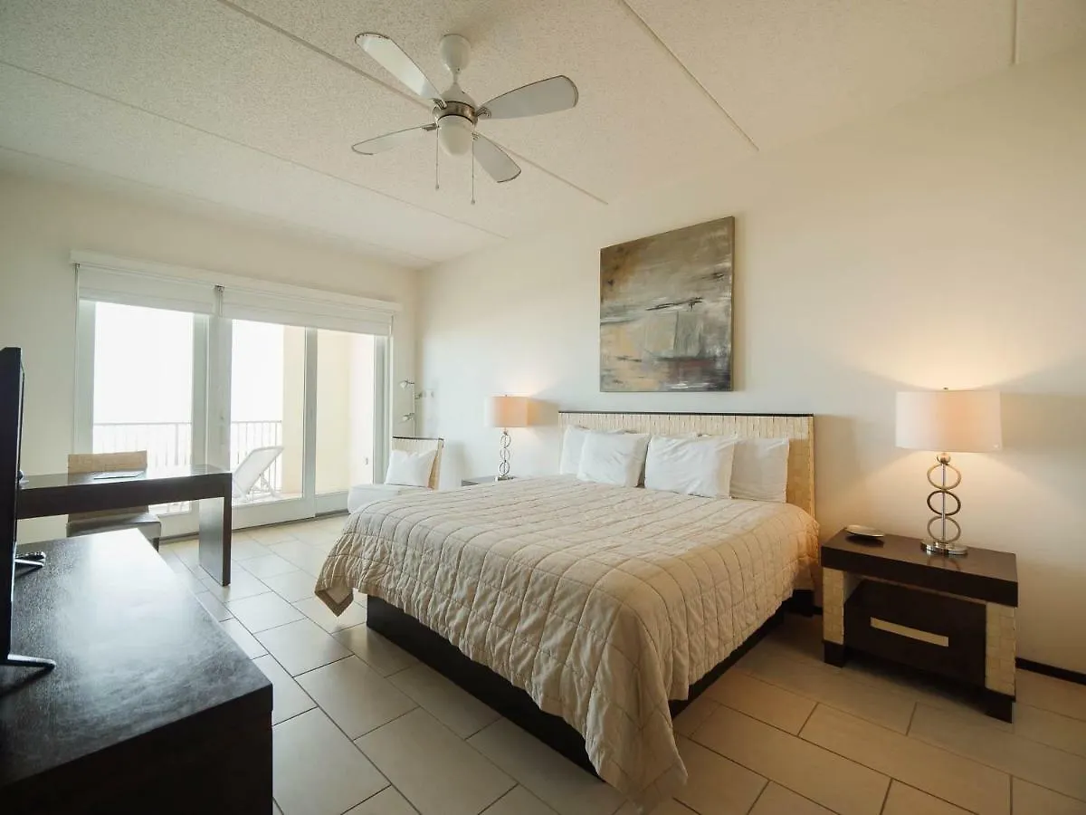 Luxurious 3 Bedrooms In Peninsula At The Beach Apartment
