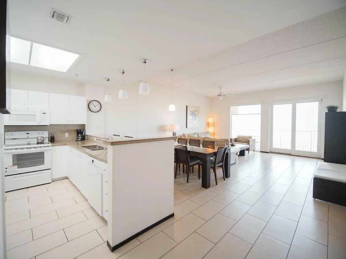 Apartment Luxurious 3 Bedrooms In Peninsula At The Beach *