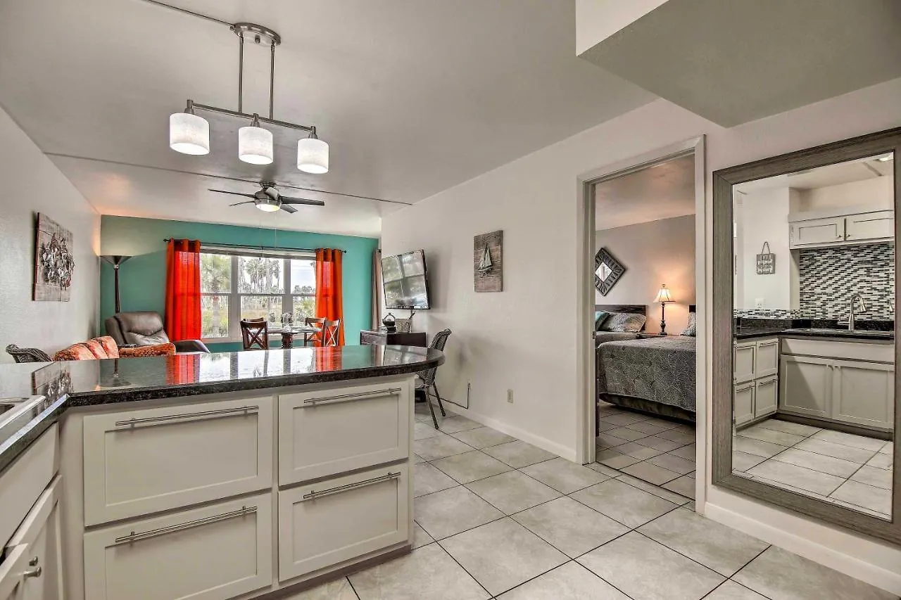 Haven With Shared Amenities - Steps To Beach! *