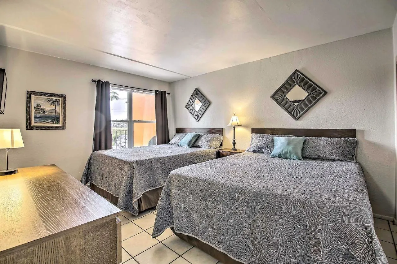 Haven With Shared Amenities - Steps To Beach! *